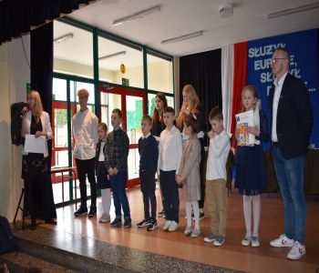   Laureaci konkursów związanych z patronem Szkoły Podstawowej w Gniewinie- Gabrielem Narutowiczem zdjecie 7