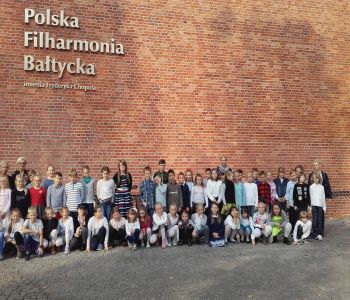 Wyjazd uczniów klas czwartych do Filharmonii Bałtyckiej w Gdańsku zdjecie 14