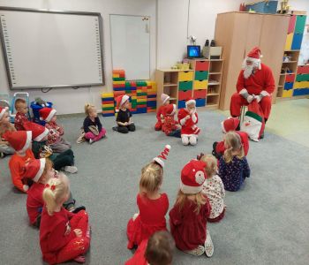 Wizyta św. Mikołaja w naszym przedszkolu. zdjecie 10