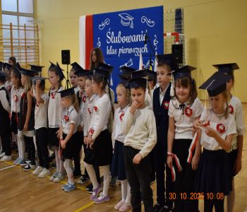 Pasowanie na pierwszoklasistów. zdjecie 44