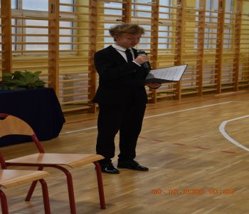 Pasowanie na pierwszoklasistów. zdjecie 39