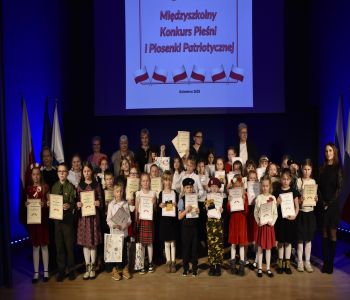 I Międzyszkolny konkurs piosenki patriotycznej.