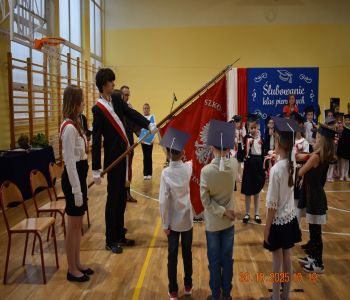 Pasowanie na pierwszoklasistów. zdjecie 58