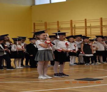 Pasowanie na pierwszoklasistów. zdjecie 37