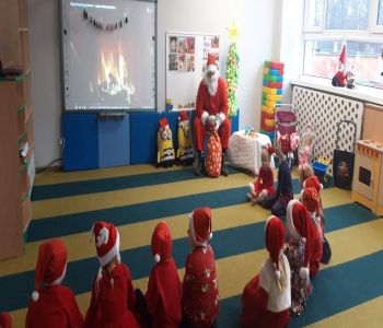Wizyta św. Mikołaja w naszym przedszkolu. zdjecie 4