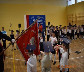 Pasowanie na pierwszoklasistów. zdjecie 60