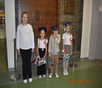 Pasowanie na pierwszoklasistów. zdjecie 71