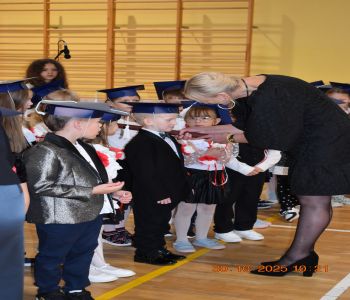 Pasowanie na pierwszoklasistów. zdjecie 31