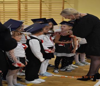Pasowanie na pierwszoklasistów. zdjecie 16