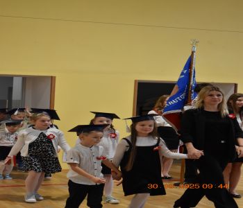 Pasowanie na pierwszoklasistów. zdjecie 2