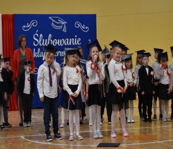 Pasowanie na pierwszoklasistów. zdjecie 47