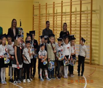 Wyprawka do klasy pierwszej szkoły podstawowej Zespołu Kształcenia i Wychowania w Gniewinie na rok szkolny 2025/2026 10