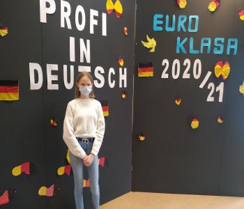 Złota karta rekrutacji dla Julii.