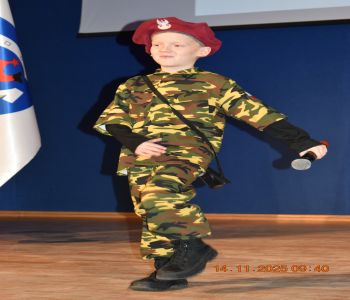 Historia osoby, która dba o zachowanie pamięci o trudnych czasach i bohaterach naszej przeszłości. 11