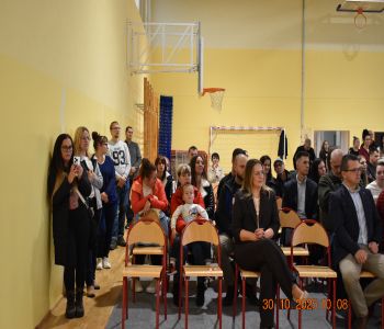 Wyprawka do klasy pierwszej szkoły podstawowej Zespołu Kształcenia i Wychowania w Gniewinie na rok szkolny 2025/2026 8