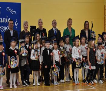 Wyprawka do klasy pierwszej szkoły podstawowej Zespołu Kształcenia i Wychowania w Gniewinie na rok szkolny 2025/2026 0