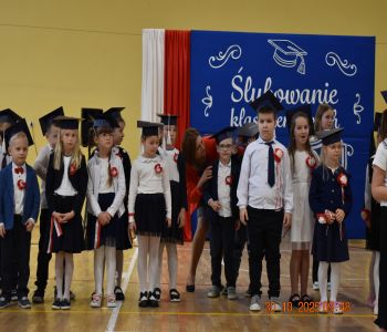 Pasowanie na pierwszoklasistów. zdjecie 38