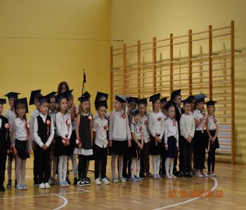 Pasowanie na pierwszoklasistów. zdjecie 59