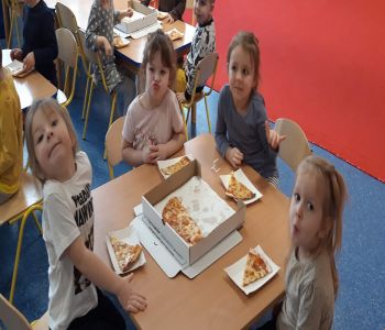 Międzynarodowy Dzień Pizzy w Przedszkolu. zdjecie 6