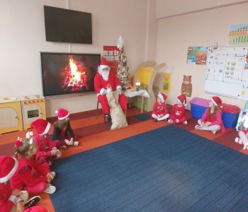 Wizyta św. Mikołaja w naszym przedszkolu. zdjecie 15