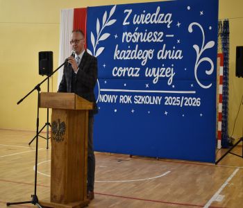 Uroczystość rozpoczęcia roku szkolnego 2025/2026.  zdjecie 6
