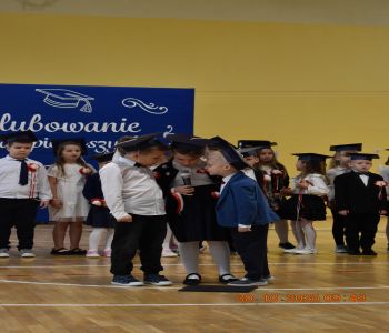 Pasowanie na pierwszoklasistów. zdjecie 36