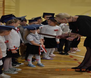 Pasowanie na pierwszoklasistów. zdjecie 18