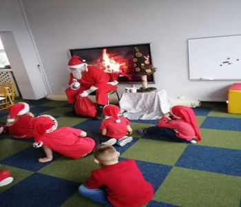 Wizyta św. Mikołaja w naszym przedszkolu. zdjecie 7
